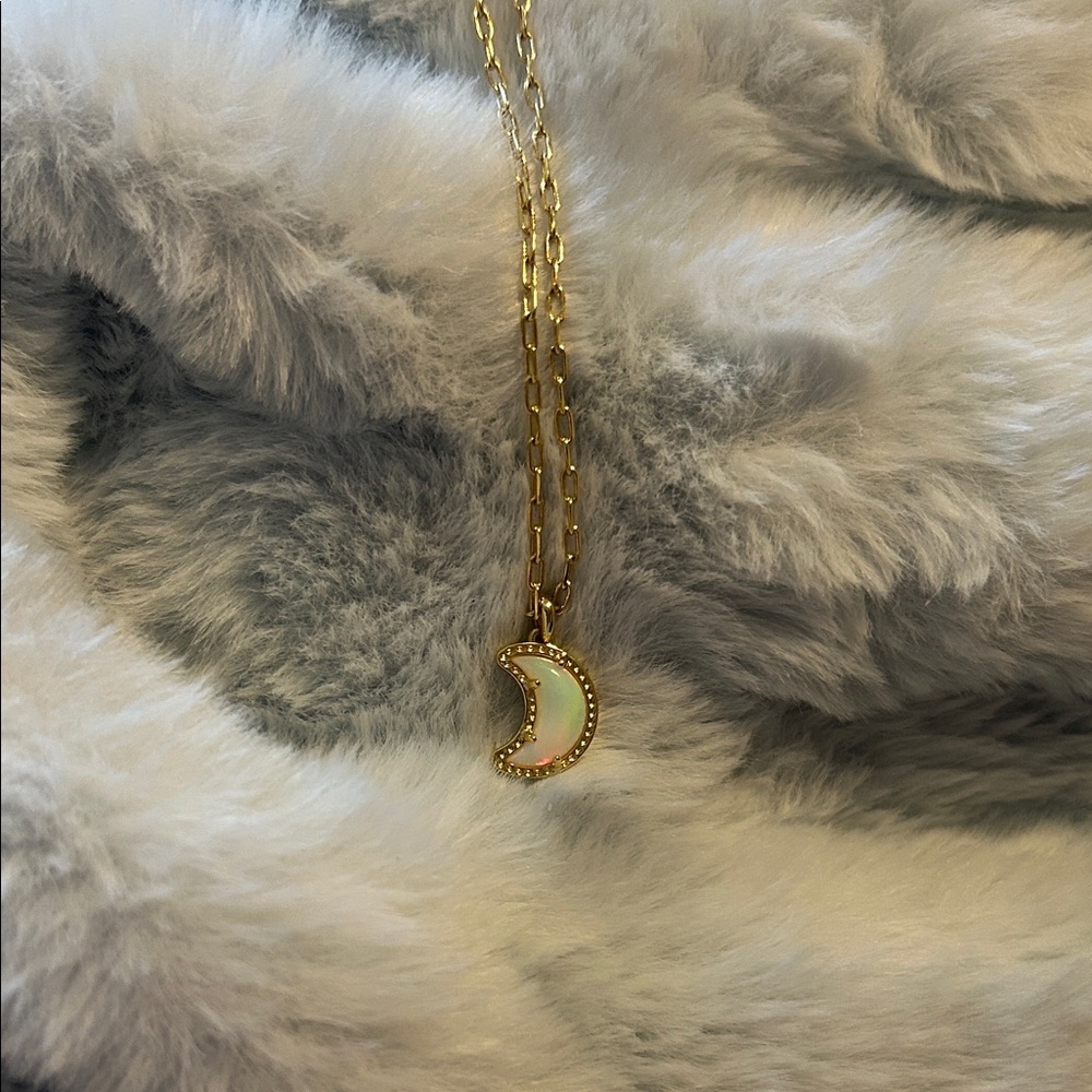 Kendra Scott Moon Pendant Necklace